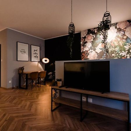 Floral Apartment Cracóvia Exterior foto